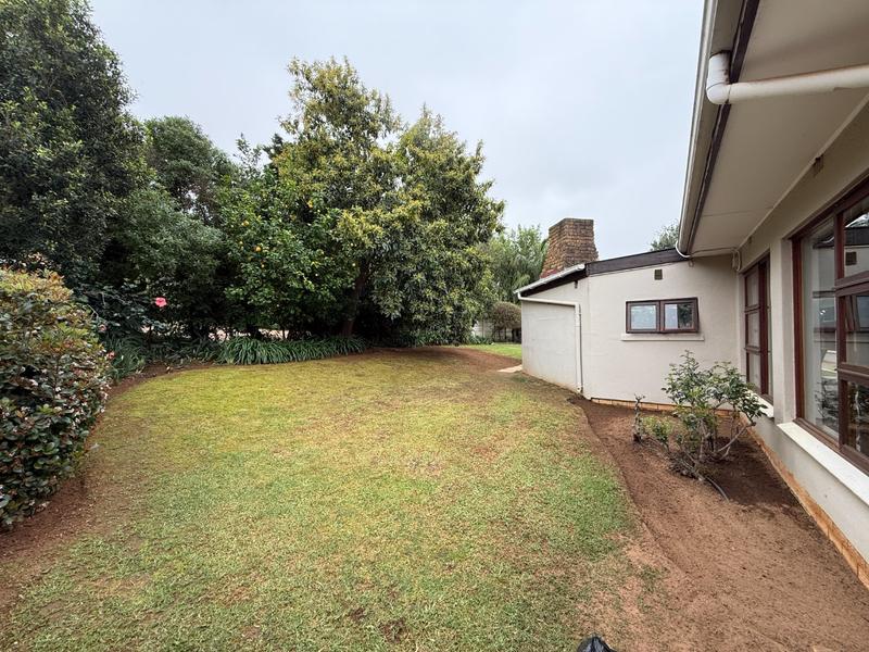 4 Bedroom Property for Sale in Panorama Western Cape